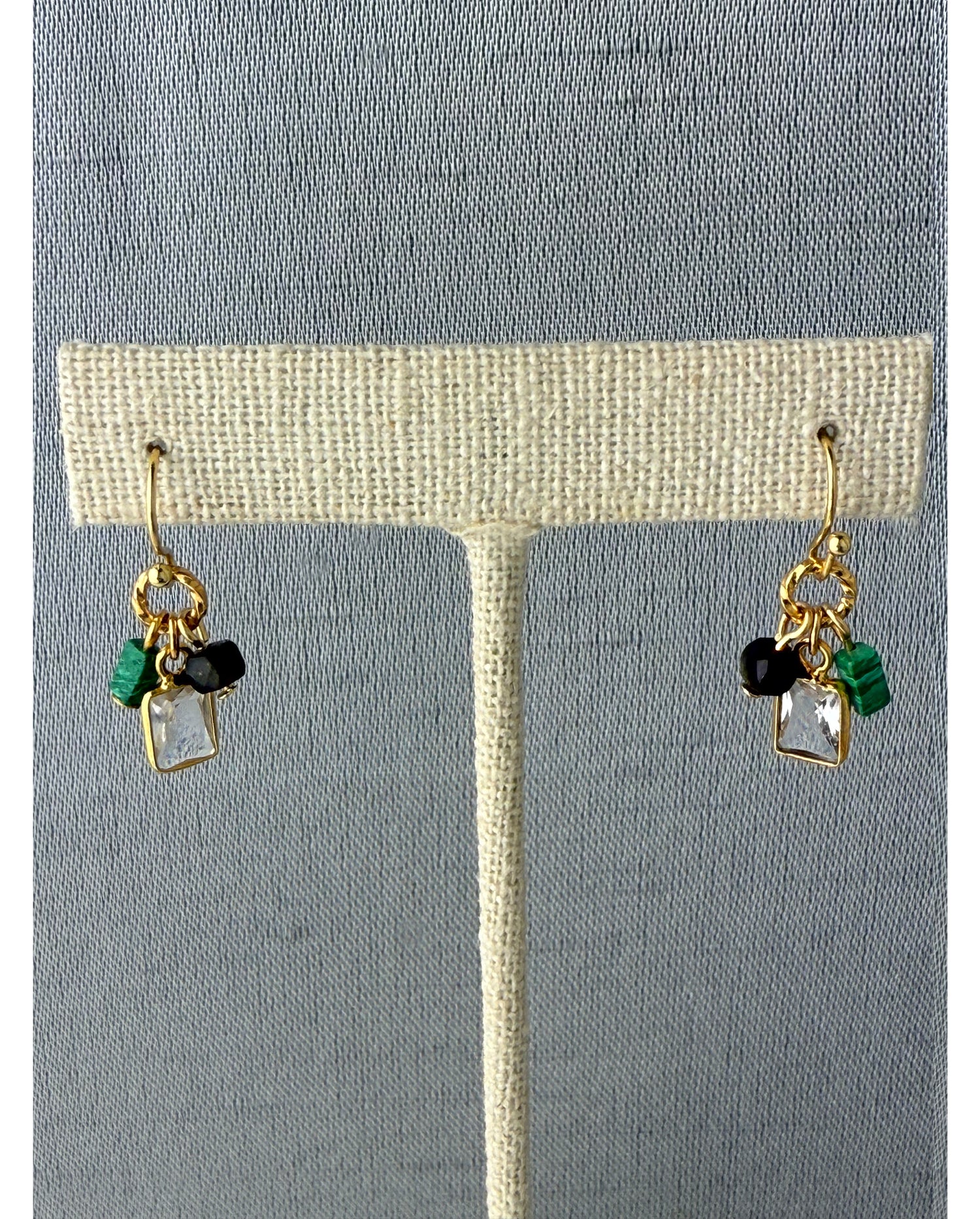 Rhodri Gemstone Cluster Earring – A handcrafted earrings by Alysian.