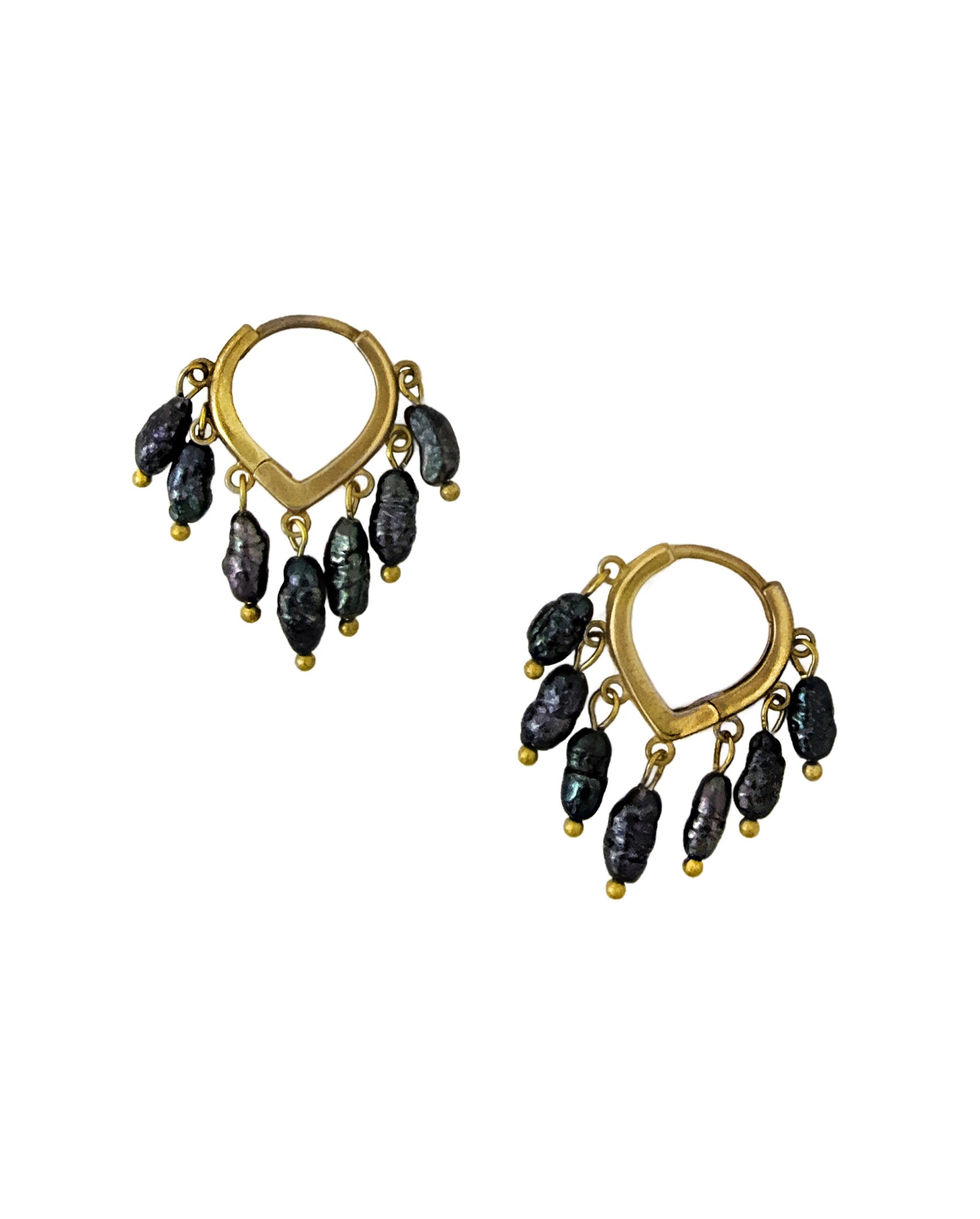 Calitha Huggie Earring – Black Pearl – A handcrafted earrings by Alysian.