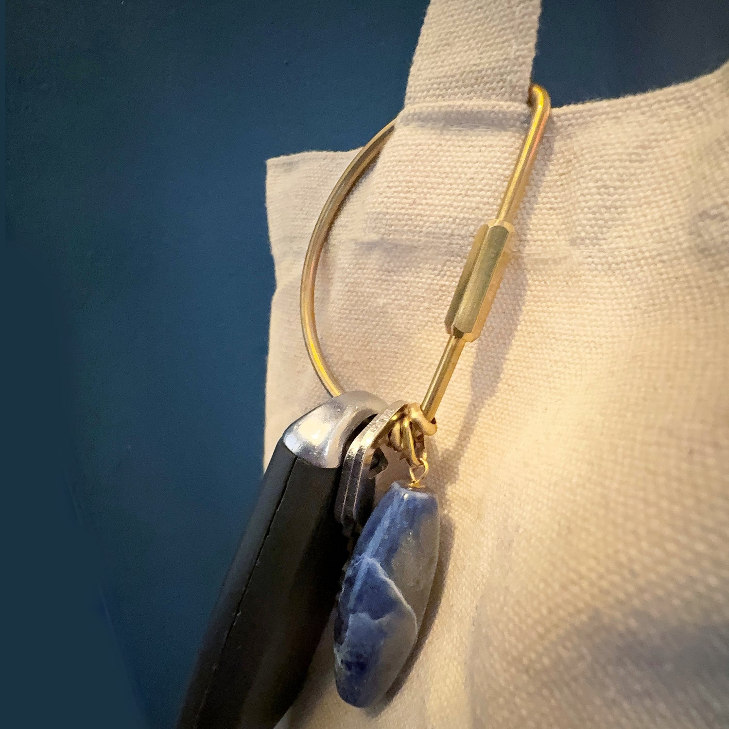 Gemstone Keyring | Rock &amp; Key – D-Style Carabiner – A handcrafted key ring by Alysian.