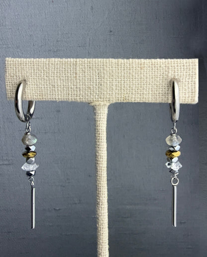 Elara Huggie Earring – A handcrafted earring by Alysian.