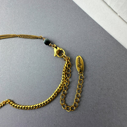 Kinley Cluster Pendant Necklace – A handcrafted necklace by Alysian.