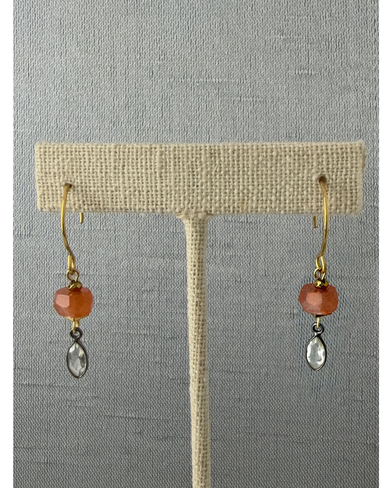 Marlenn Moonstone Earring – A handcrafted earrings by Alysian.