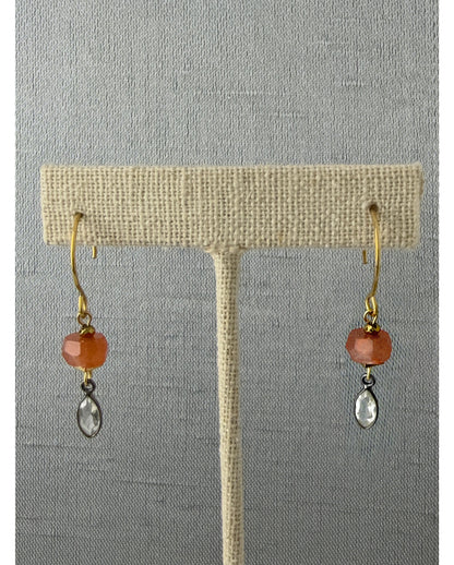Marlenn Moonstone Earring – A handcrafted earrings by Alysian.