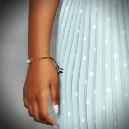 Padma Pearl Slider Bracelet – A handcrafted bracelet by Alysian.